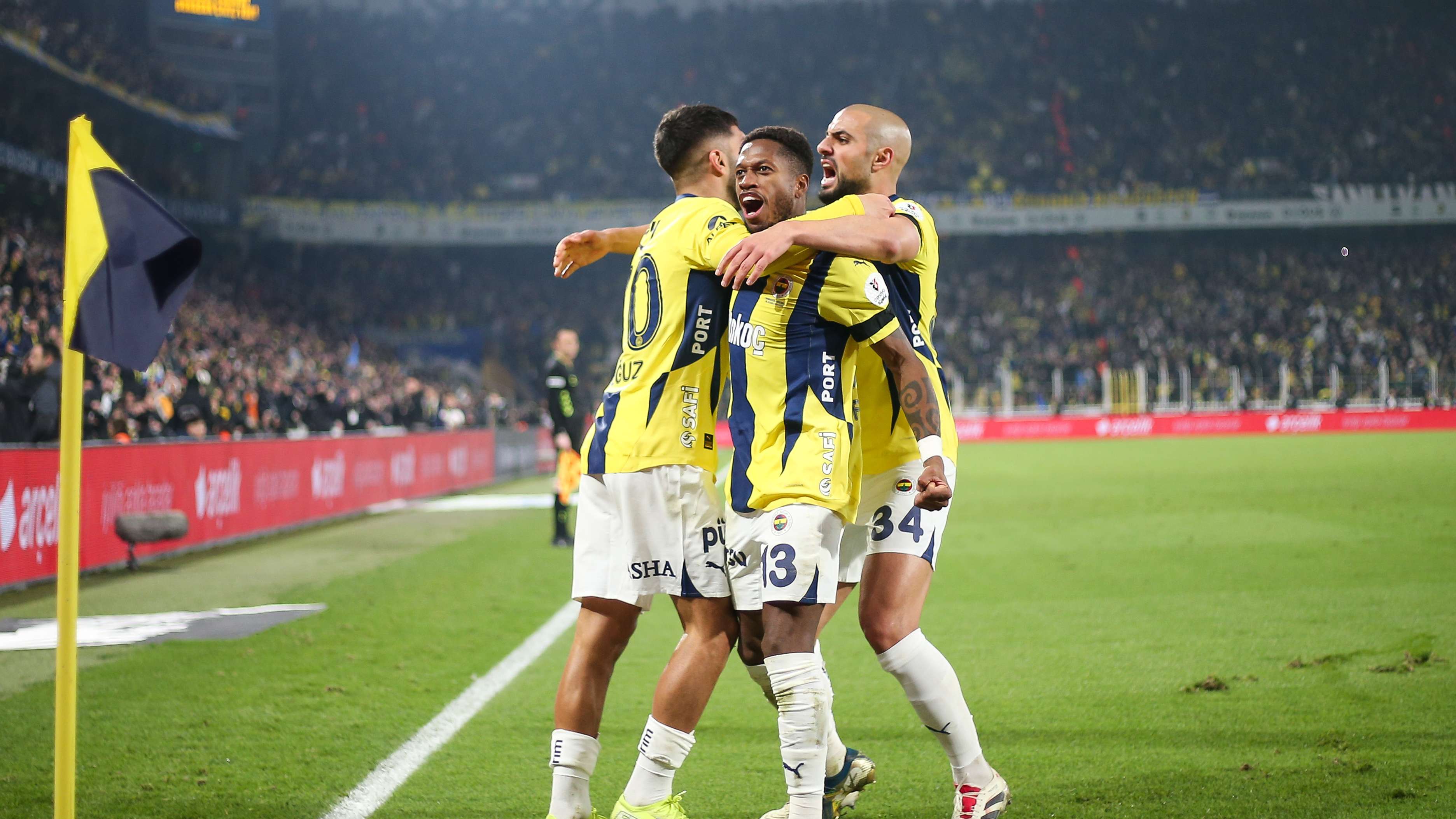 Fenerbahce v Goztepe - Turkish Super League