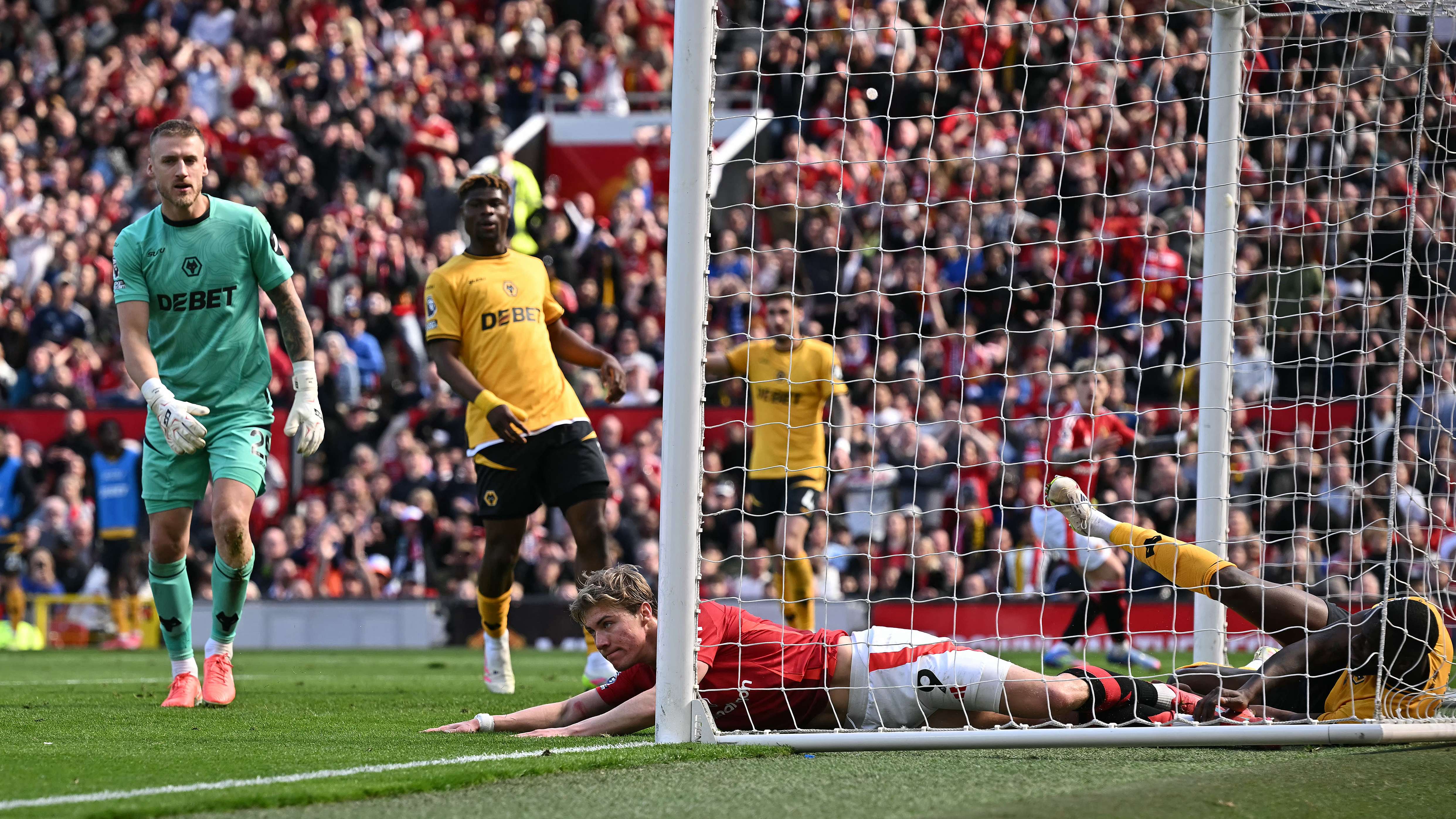 FBL-ENG-PR-MAN UTD-WOLVES