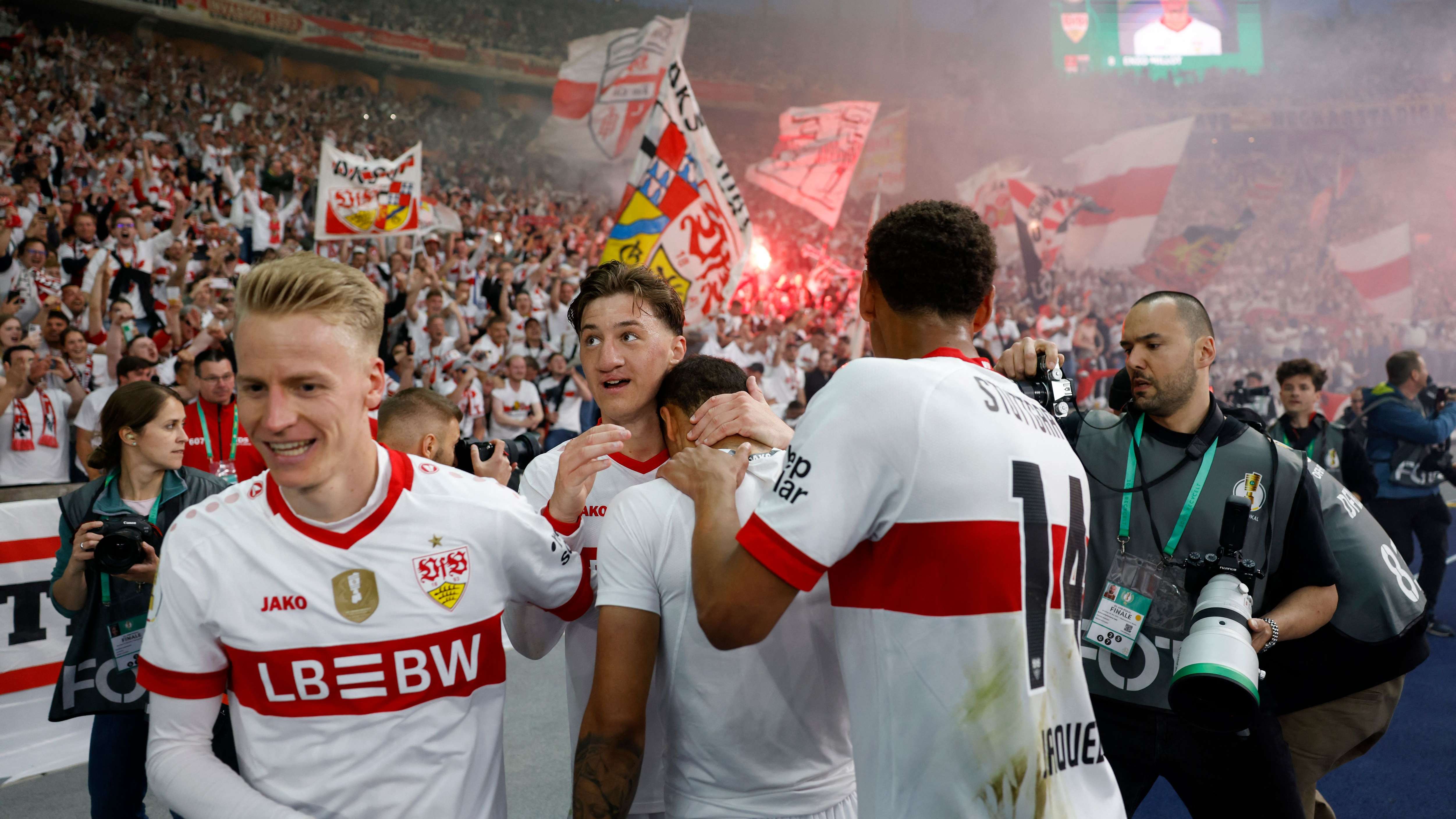 FBL-GER-CUP-BIELEFELD-STUTTGART