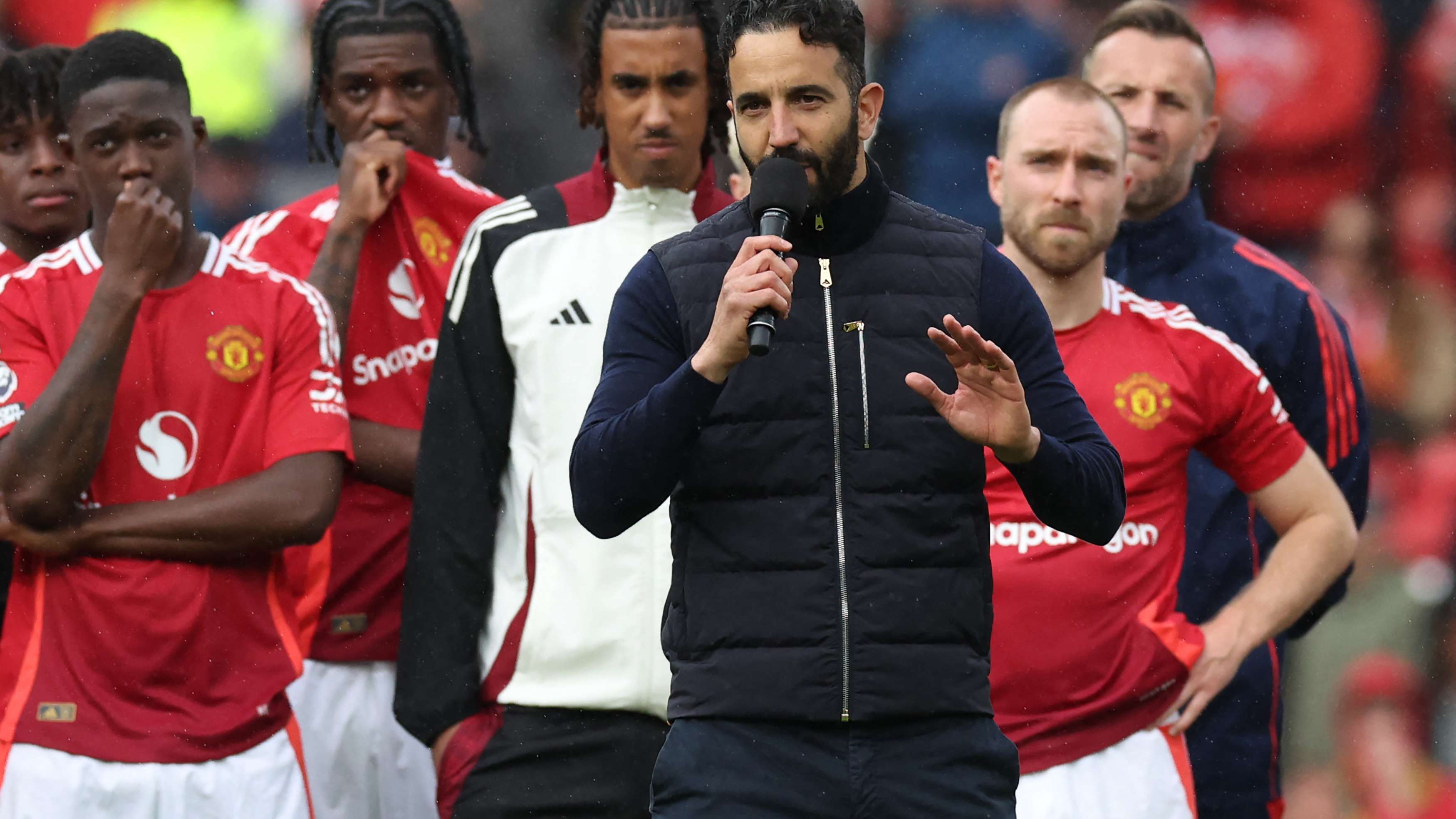TOPSHOT-FBL-ENG-PR-MAN UTD-ASTON VILLA