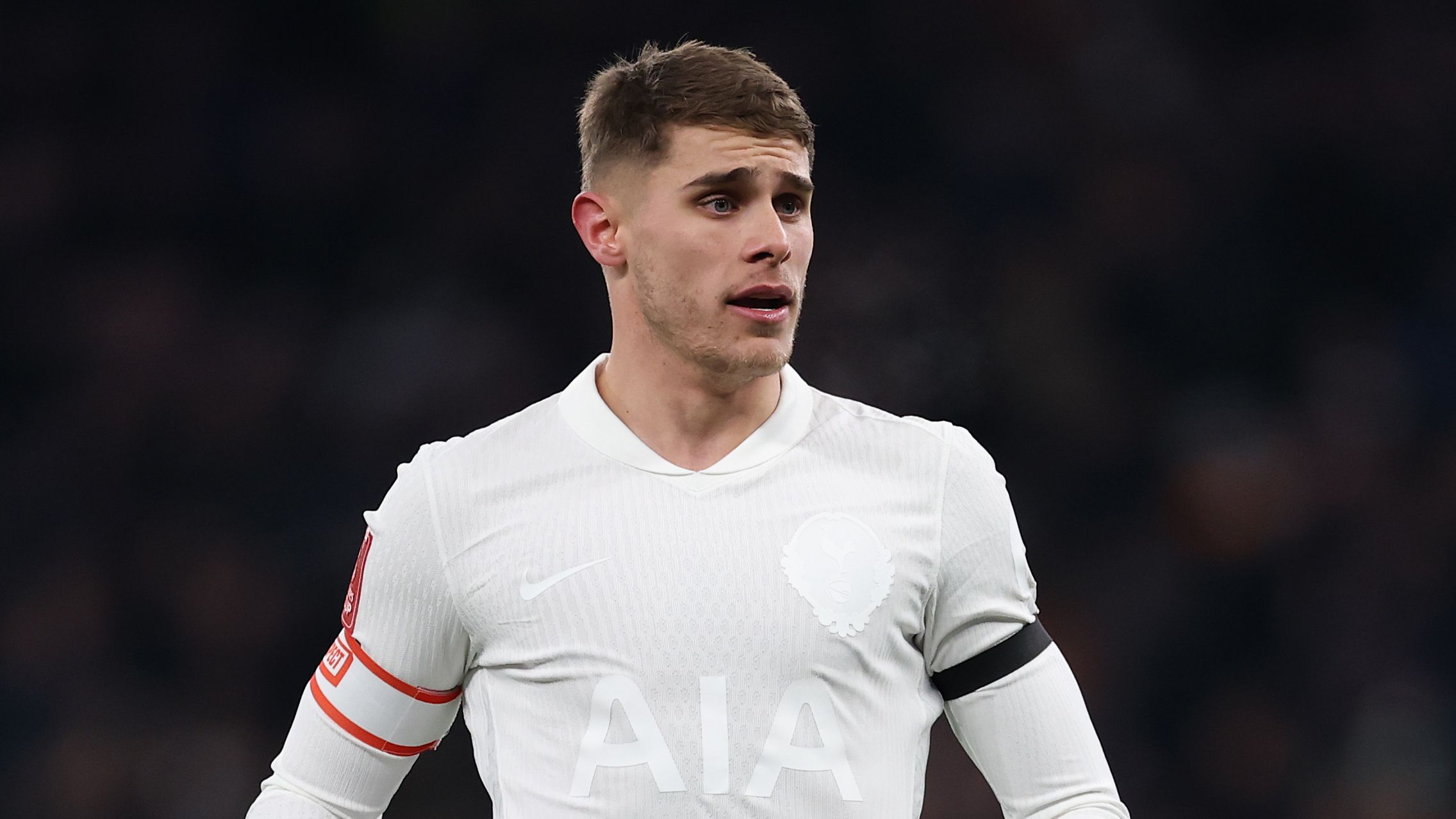 Shock move? Micky van de Ven staat heel hoog op lijstje van andere Engelse topclub