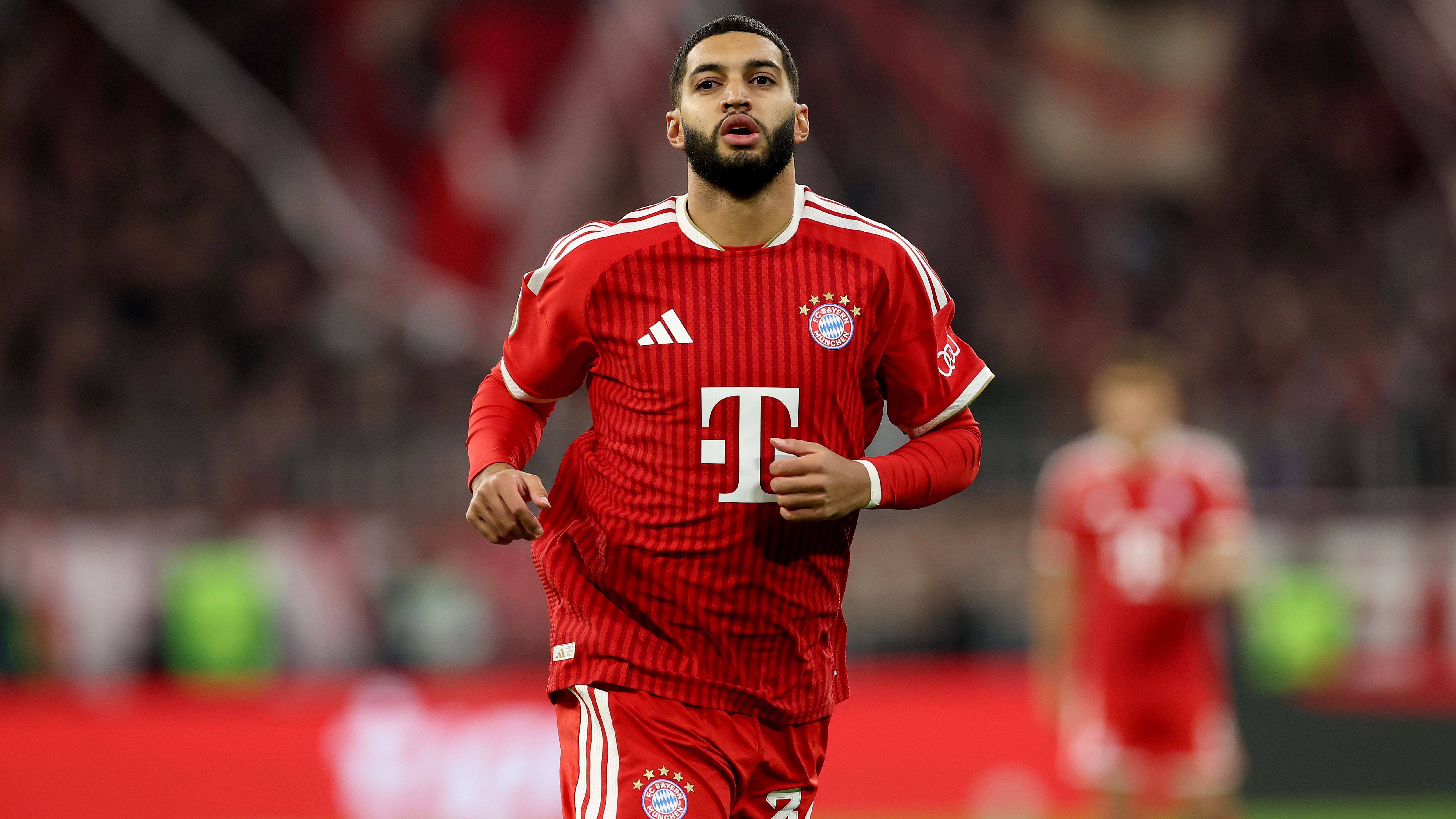 Ismael Saibari krijgt kans in heel grote wedstrijd met Bayern München, maar krijgt al heel snel grot