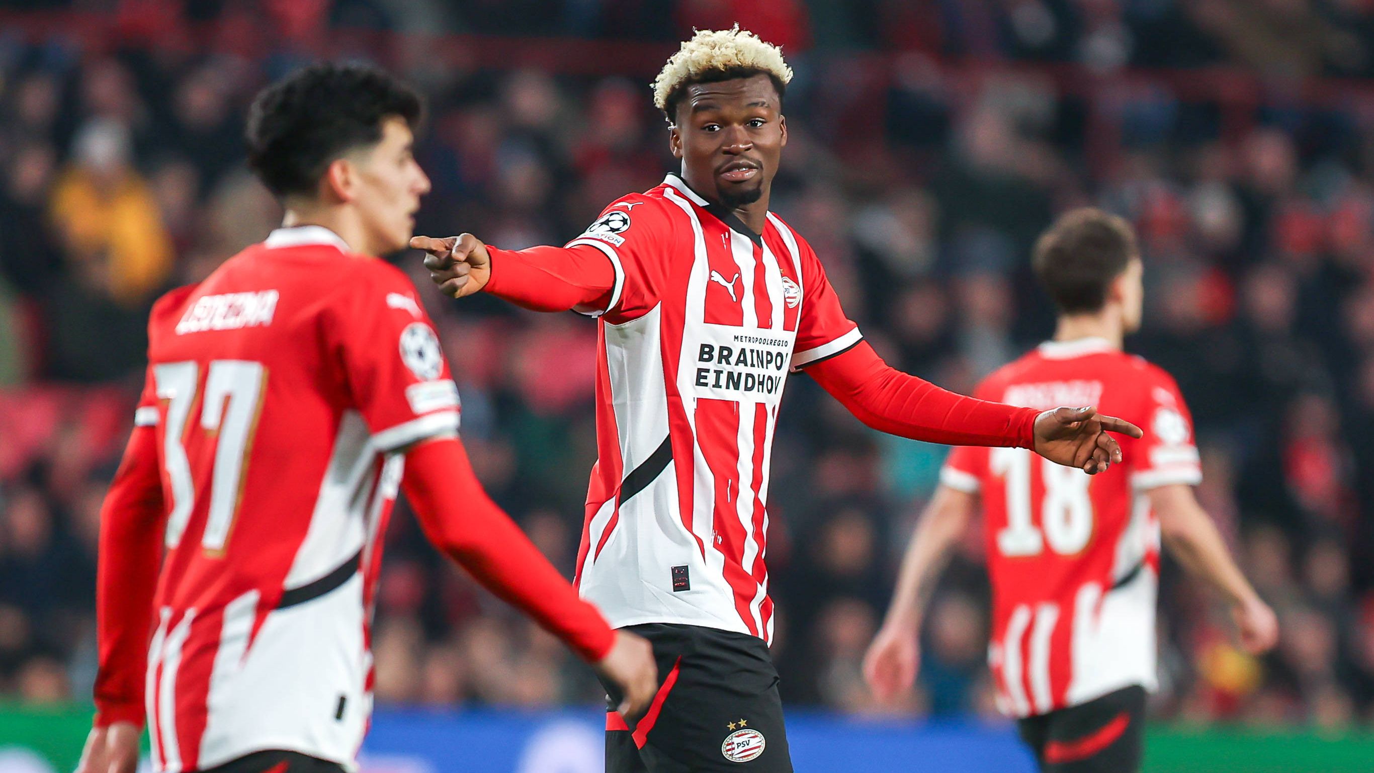PSV overweegt verkoop van verdediger Adam Nagalo aan Turkse club