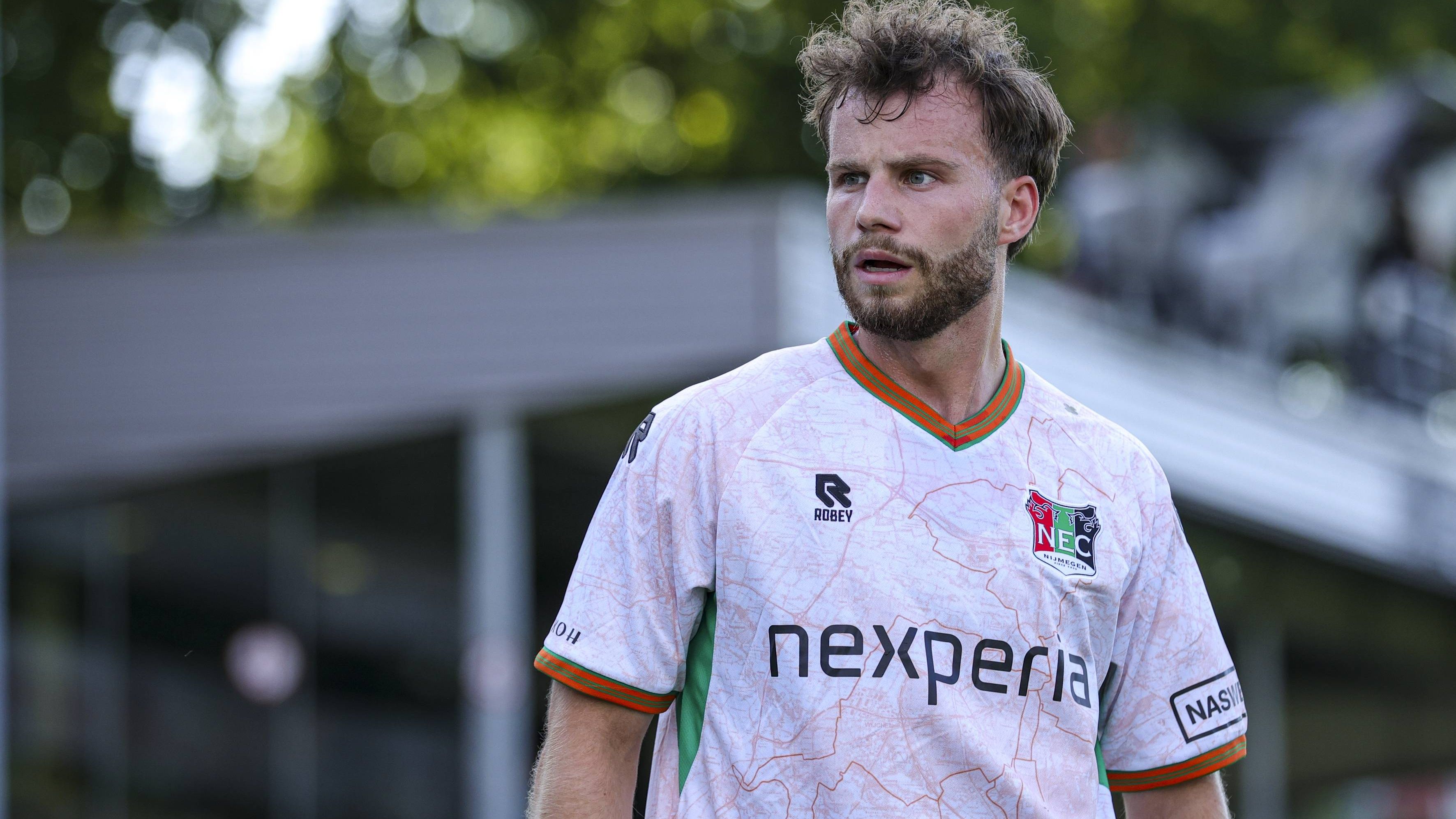 Dirk Proper verruilt NEC voor rivaal uit Eredivisie