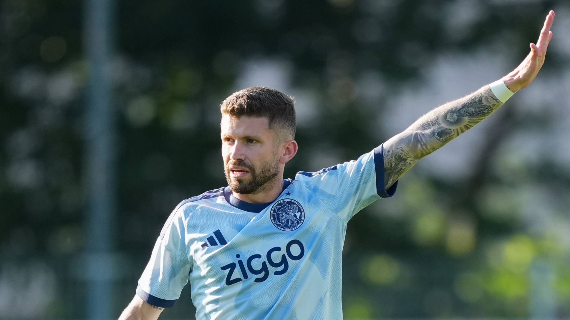 Ajax vs Olympiakos: Live Stream Informatie en Voorbereiding op Nieuw Seizoen