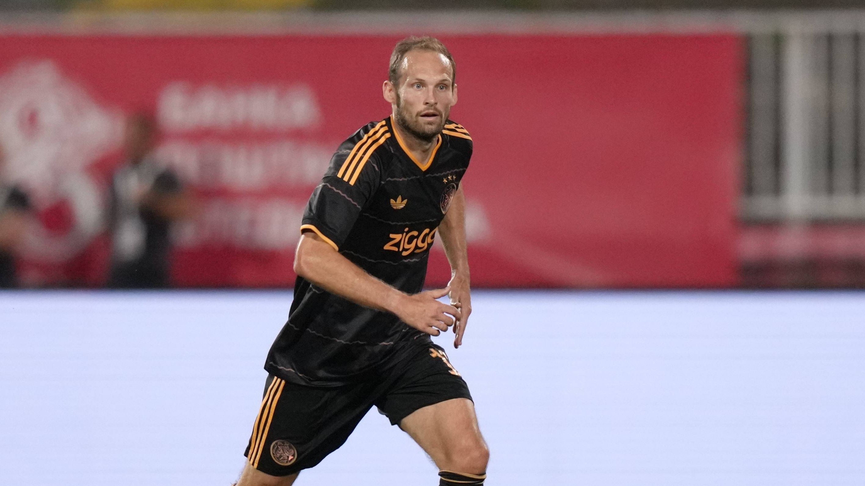 Daley Blind prijst Ajax-trainer Míchel voor positieve invloed