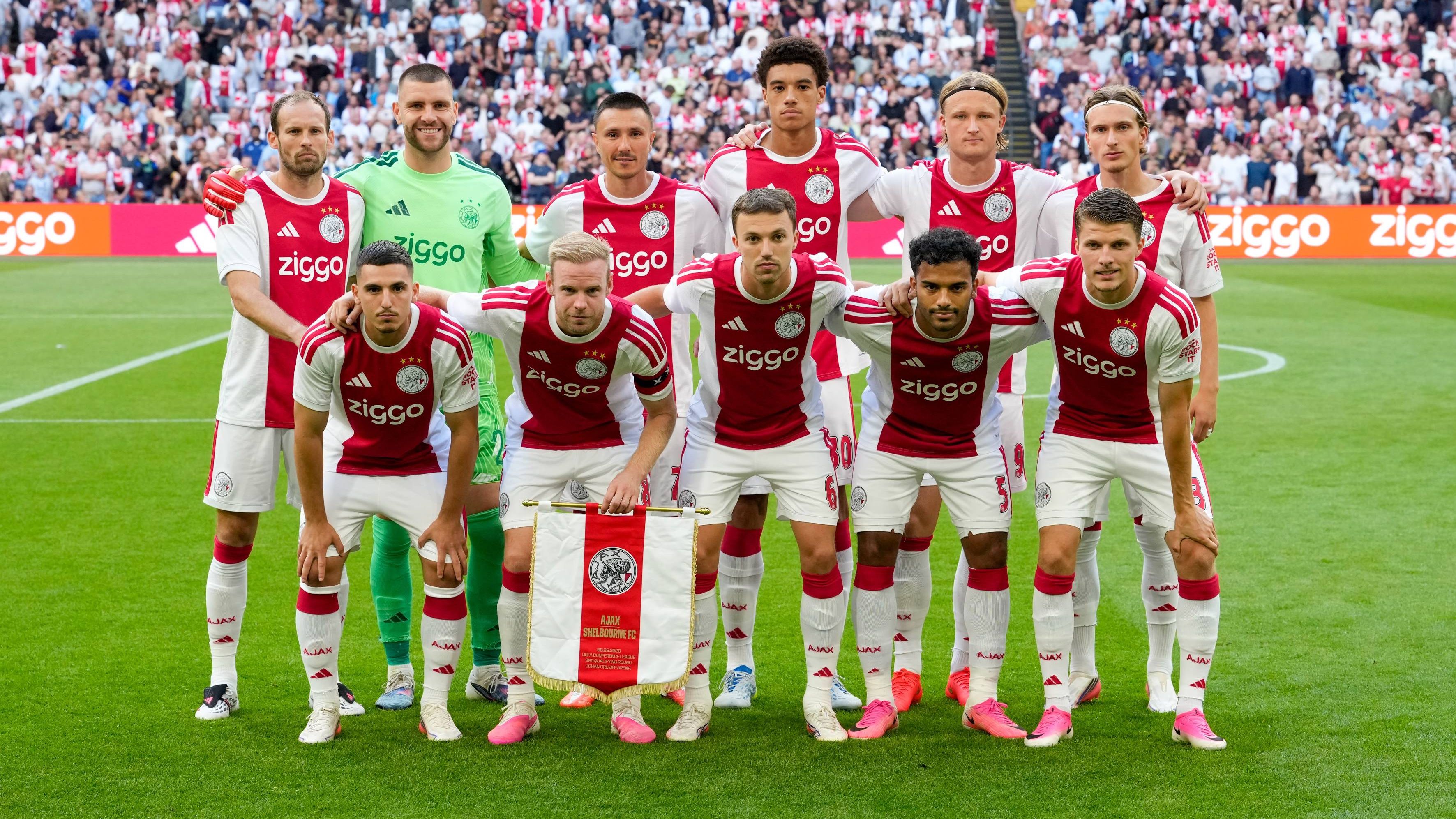 Ajax-presenteert-sterk-spel-in-Conference-League-wedstrijd
