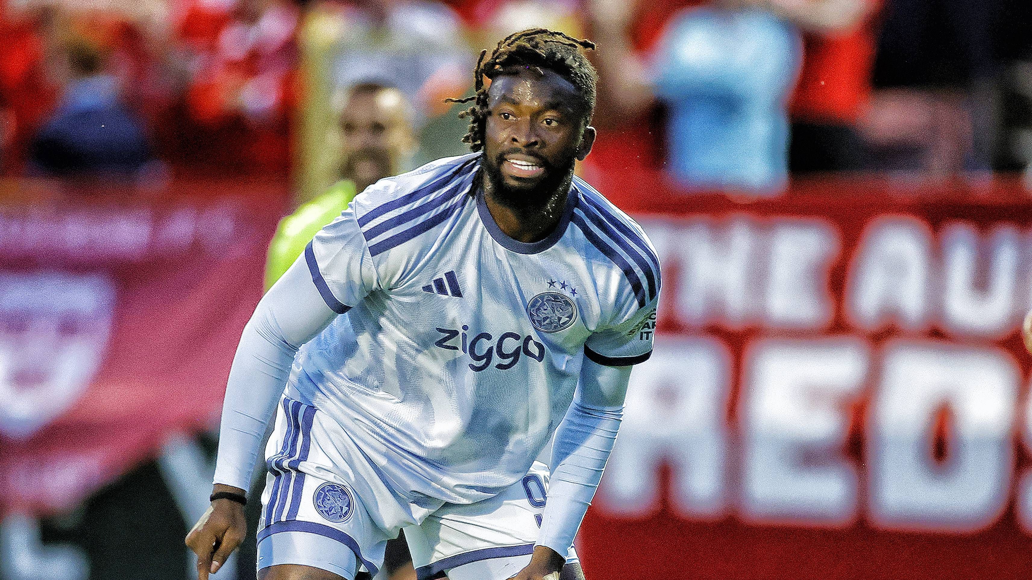 Ajax-spits Tolu zwijgt over incident bij Wolves