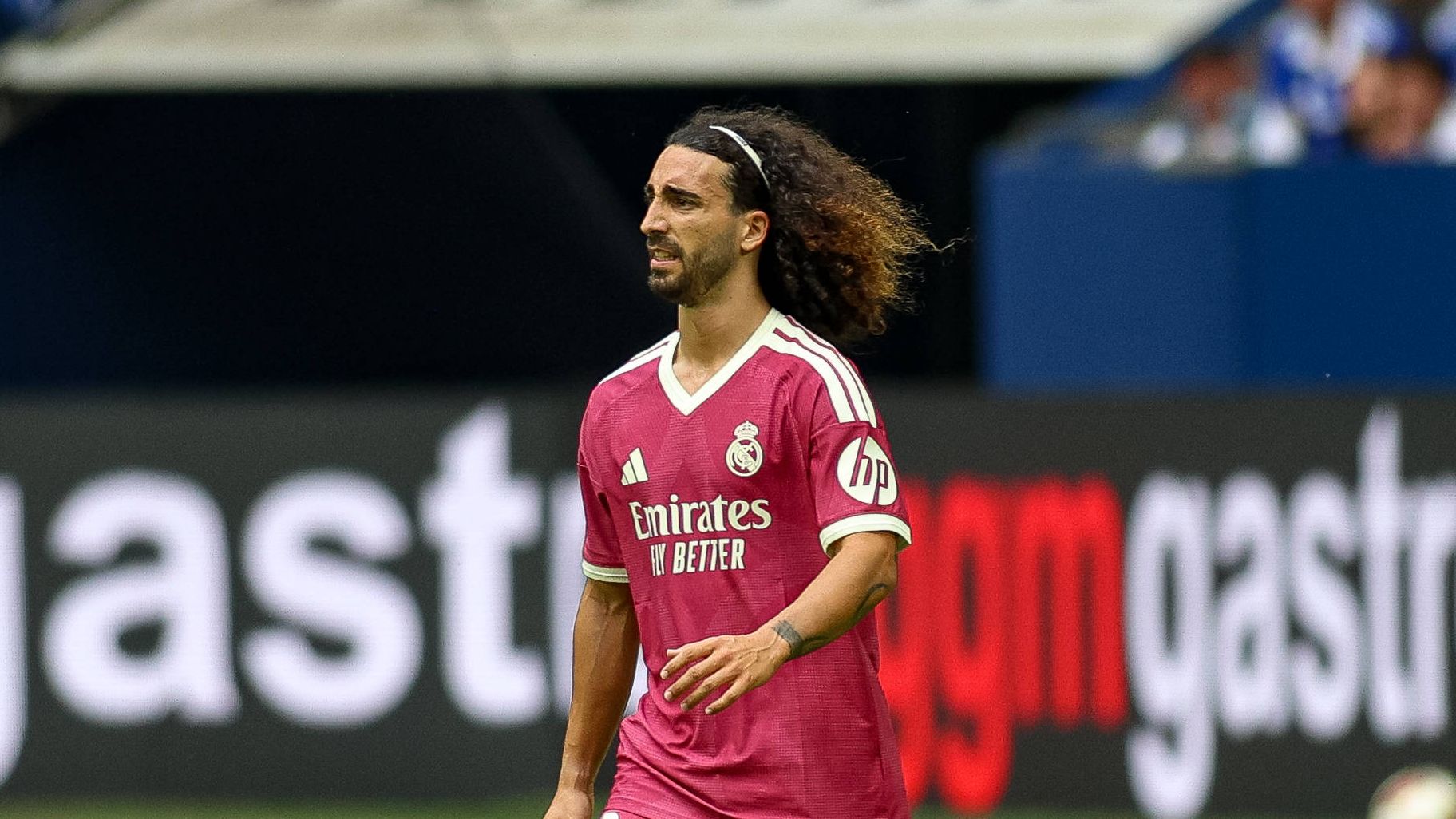 Cucurella uitgefloten bij Real Madrid-debuut