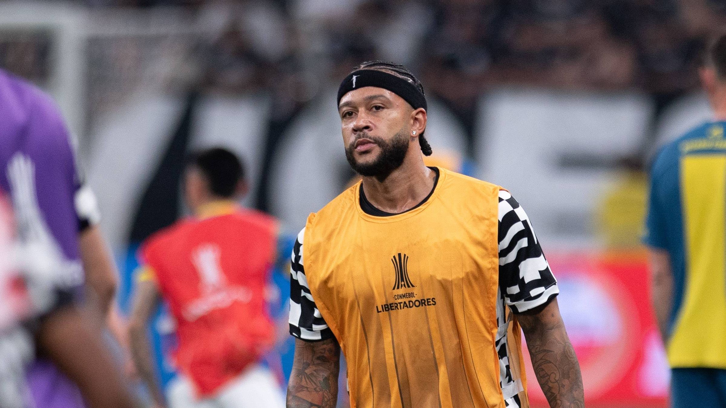 Memphis Depay raakt in opspraak door rapvideo over Corinthians