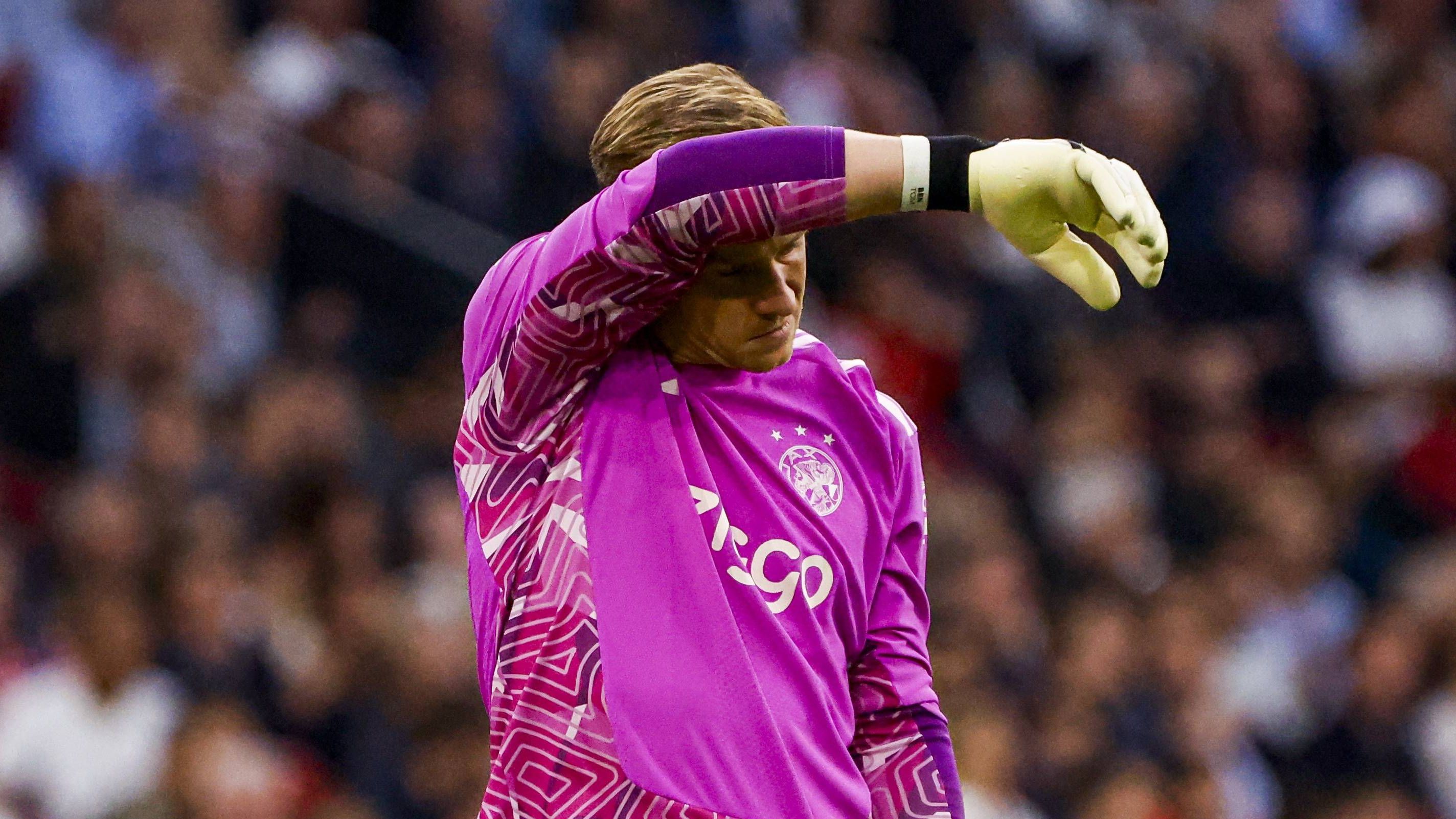 Hans Kraay criticises Ajax’s slow response while trailing PSV