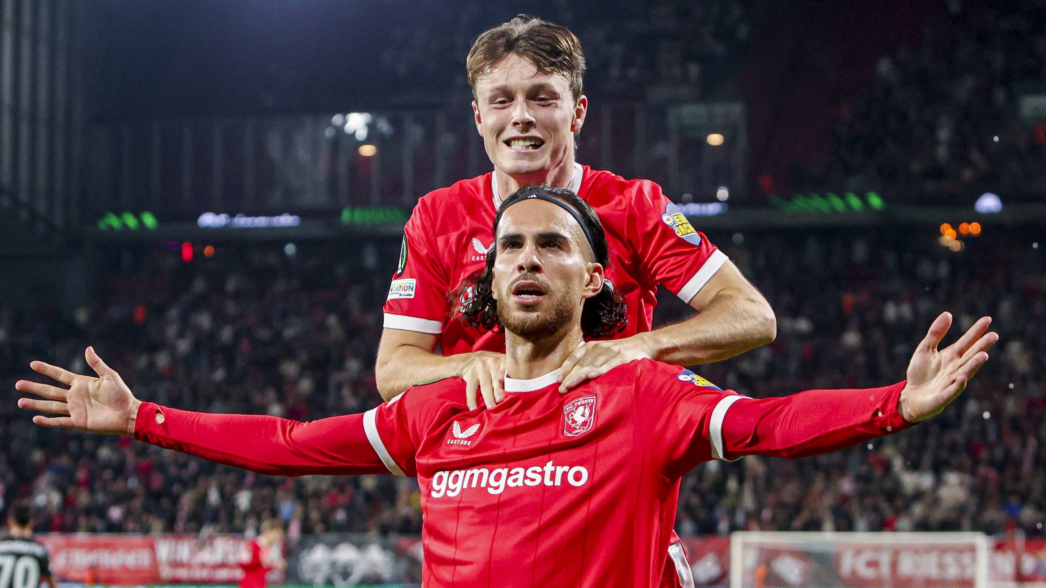 Merkwaardige rode kaart helpt FC Twente over dode punt heen tegen FC Thun