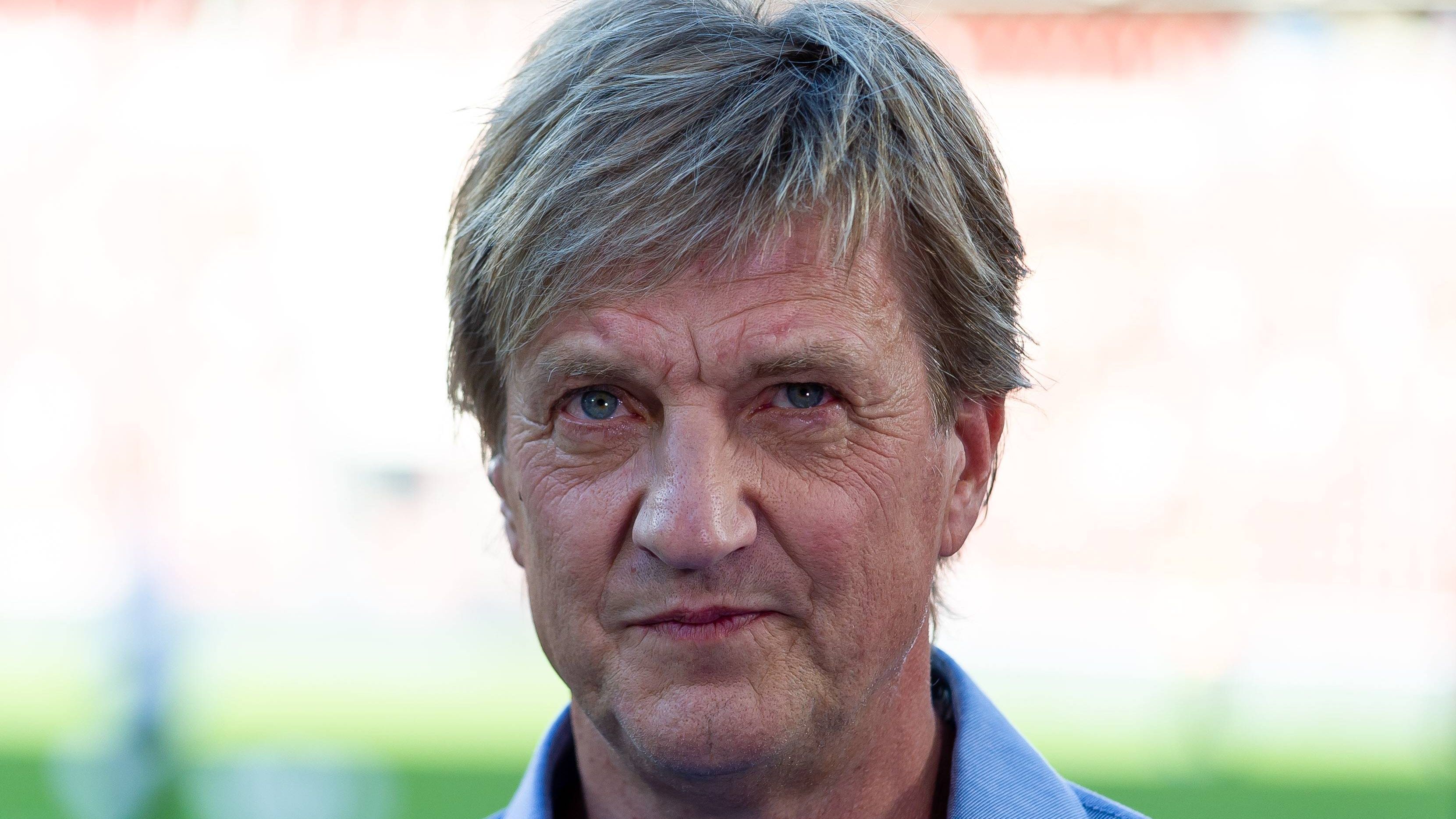 Wim Kieft bekritiseert KNVB's zoektocht naar nieuwe bondscoach